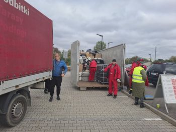 Skierniewice: Trwa jesienna zbiórka elektrośmieci. Można je wymienić na roślinę