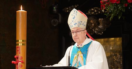 Koronawirus. Nowe obostrzenia. Apel przewodniczącego KEP