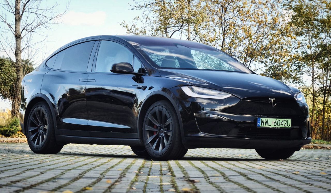 Tesla Model X Plaid