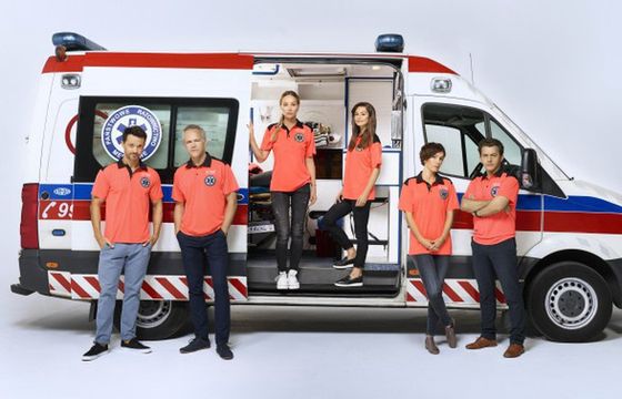 „Gwiazdy w karetce” podnoszą oglądalność TLC. Cykl przegrywa jednak z TVN Style