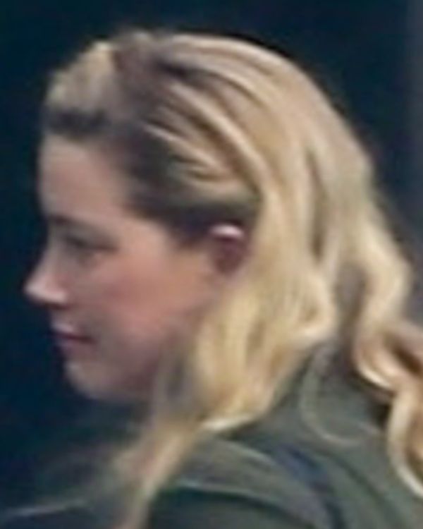 Amber Heard wysiada z prywatnego samolotu na pierwszych zdjęciach od zakończenia procesu