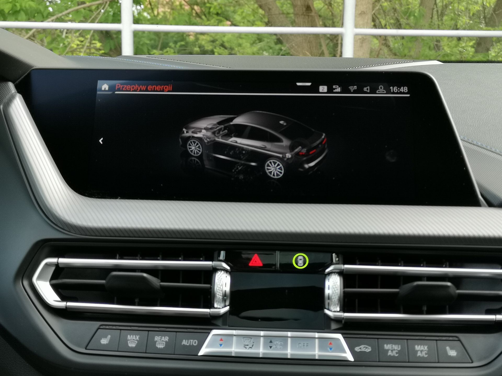 BMW M235i Gran Coupe: Aplikacja BMW Connected, system info-rozrywki i audio Harman Kardon 25