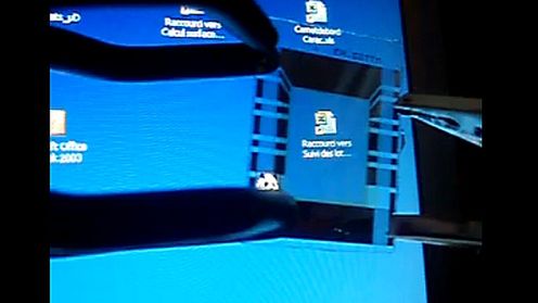 Przeźroczysty, biały OLED na filmie 1