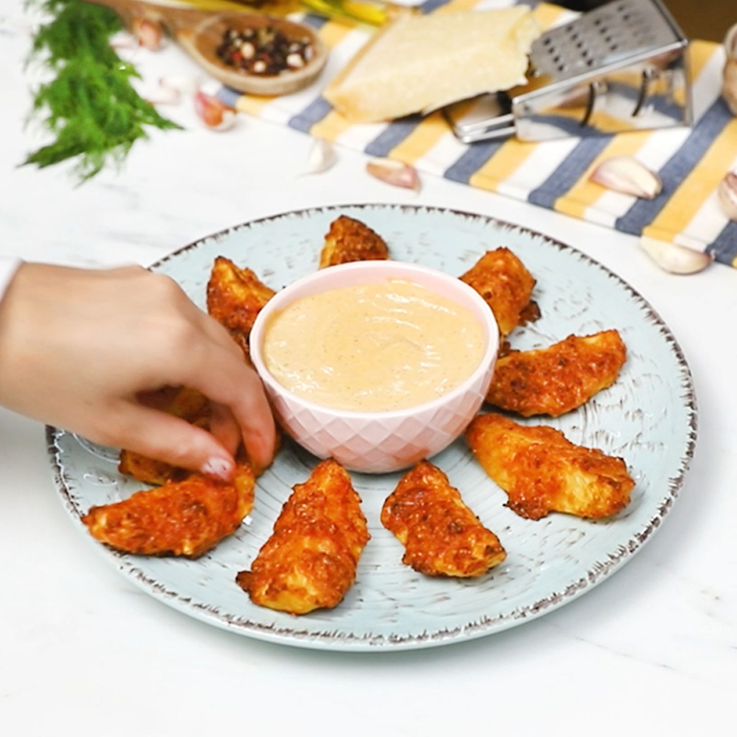 Chrupiące ziemniaczki w parmezanie- Pyszności