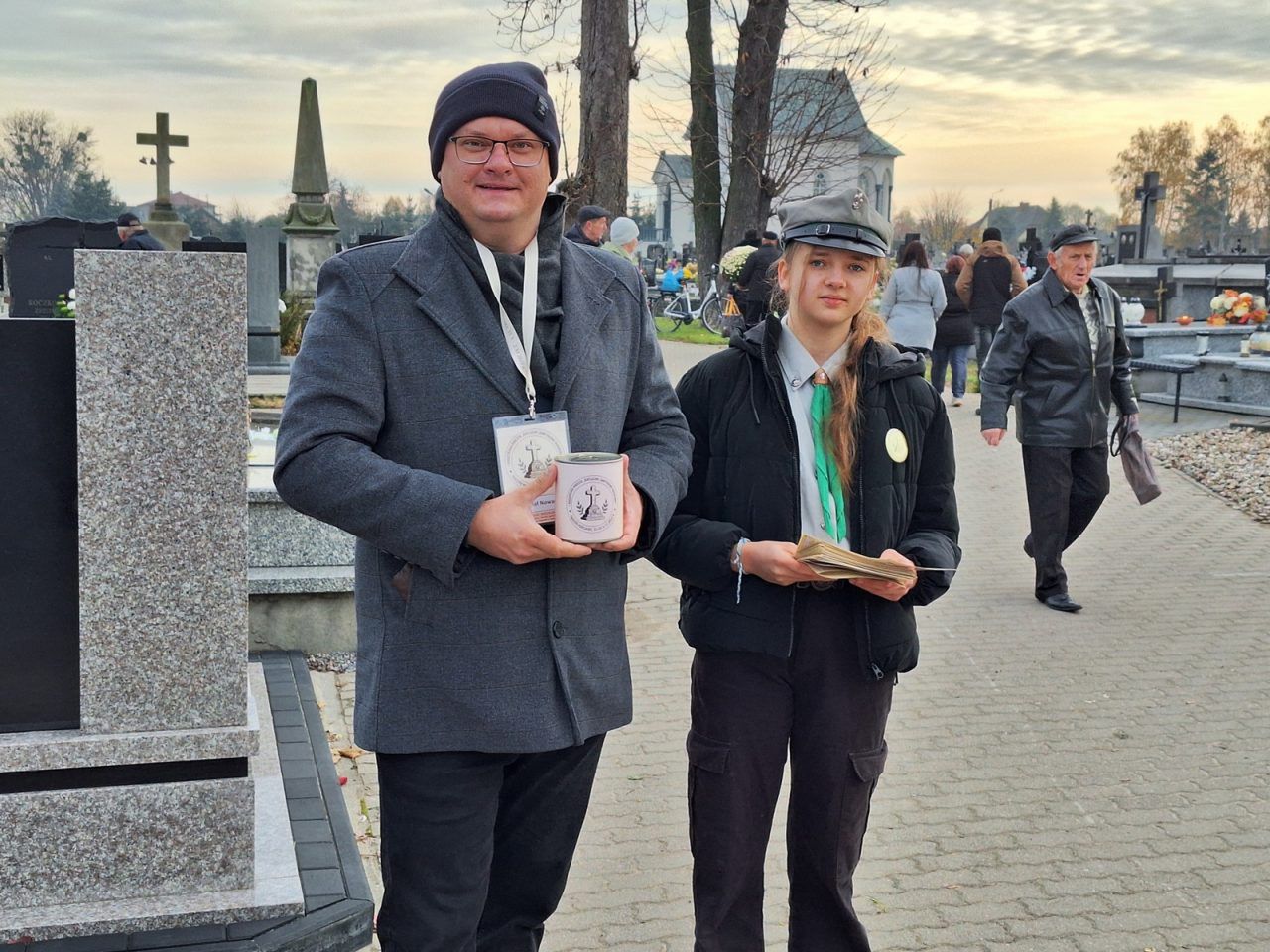 Radzyń Podlaski: Kwesta "Ratujemy Zabytkowe Nagrobki" zakończona sukcesem