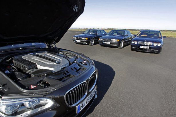 BMW świętuje 25 lat silnika V12!