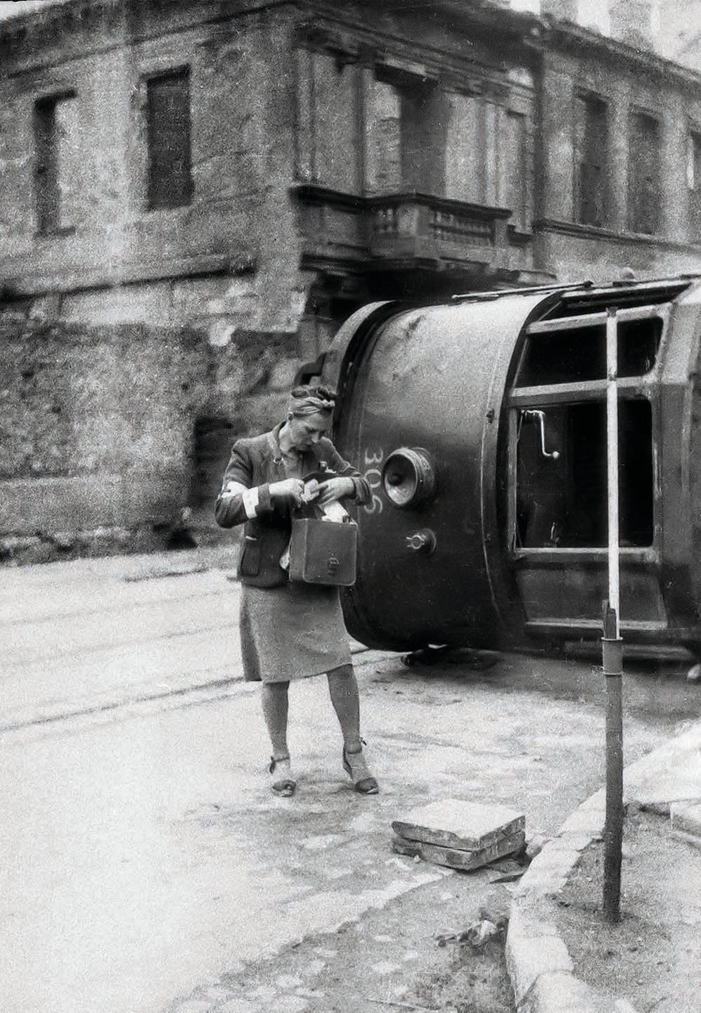 Powstanie Warszawskie: 63 dni życia i walki, czyli historia fotografów 9
