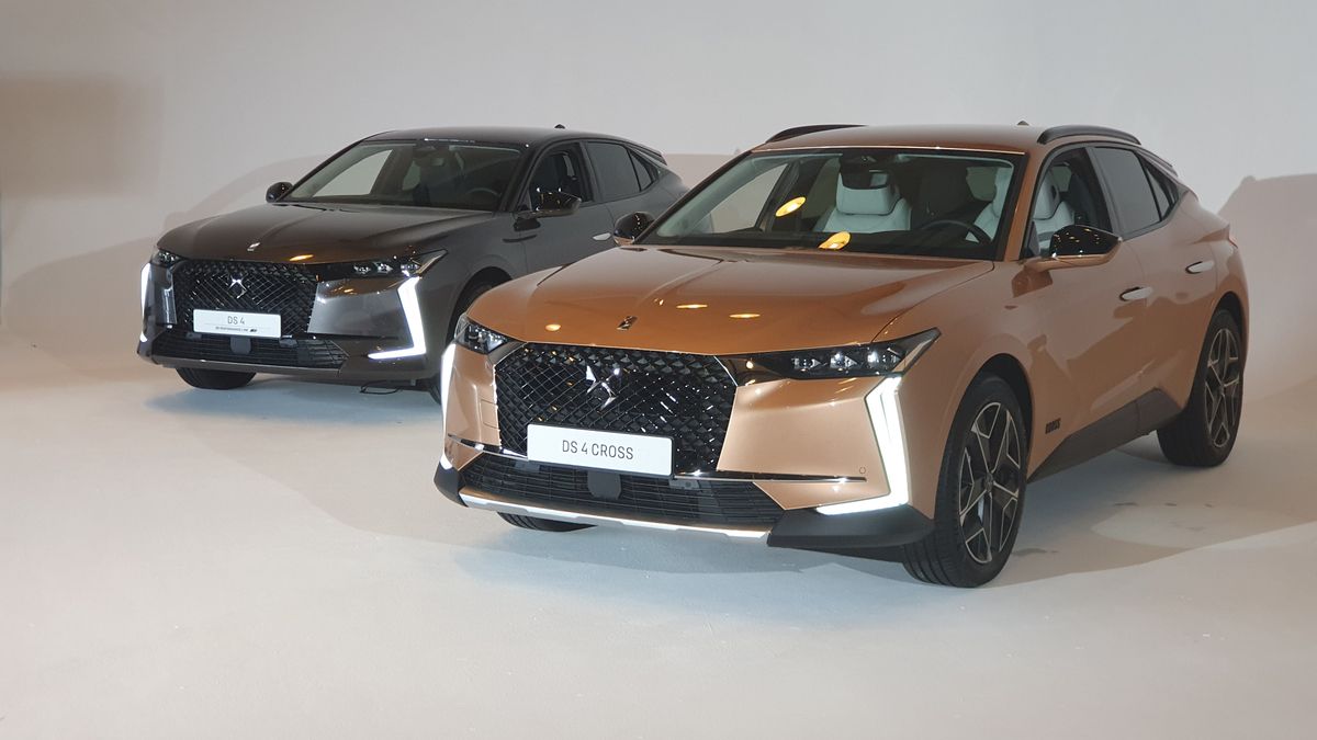 Na pierwszym planie wersja cross, za nią - performance line