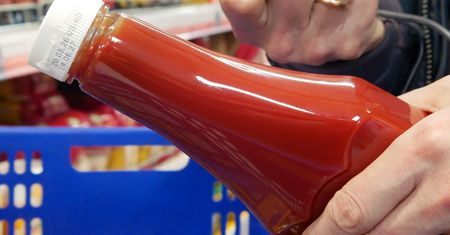 Wziął pod lupę popularne ketchupy. Zwycięzca okazał się bezkonkurencyjny
