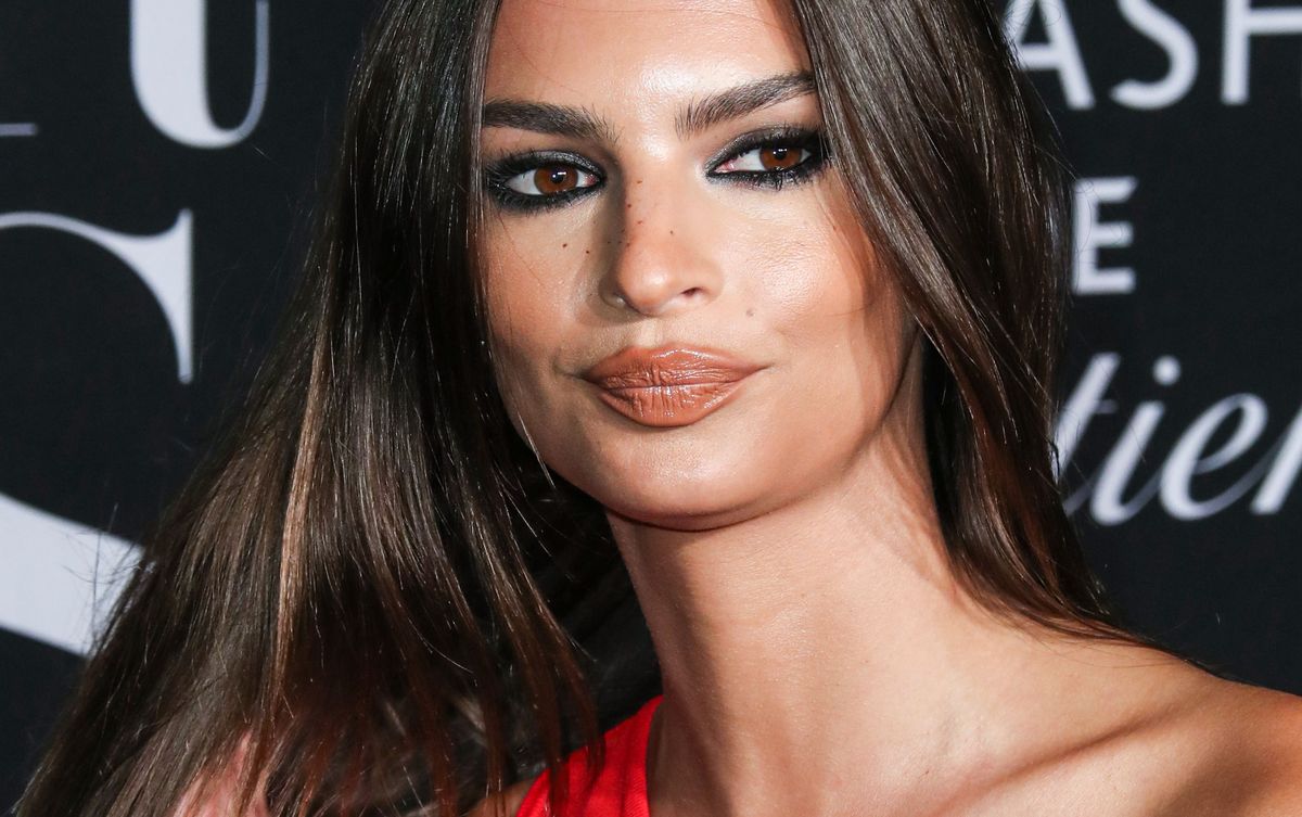 Emily Ratajkowski jest w ciąży. Płaski brzuch? Dopiero za kilka miesięcy