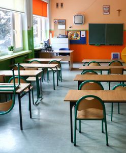 Pomorskie. "Dyrektorka każe ósmoklasistom chodzić do szkoły". Kuratorium oświaty wyjaśnia