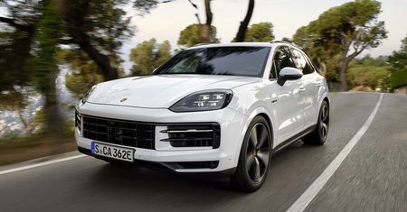 Porsche Cayenne S E-Hybrid debiutuje jako złoty środek. Pojedzie także na prądzie