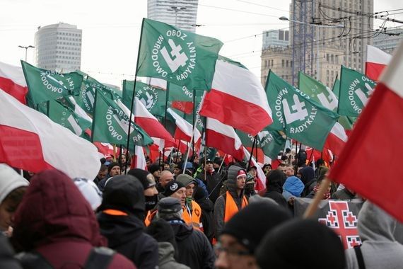 "Ostatni marsz faszystów w Warszawie odbył się w 1939 roku, a falanga jest symbolem Marynarki Wojennej". Tak twierdzi poseł Kukiz’15