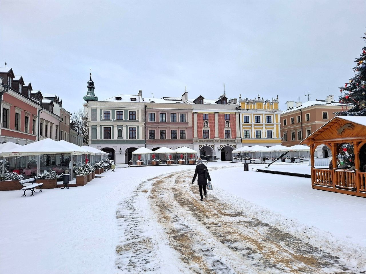 Zamość: Rynek Wielki wciąż drogą publiczną. Radni to zmienią?