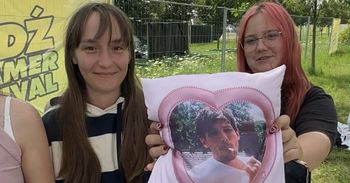 Łódź: Pierwsze fanki Louisa Tomlinsona już na Łódzkich Błoniach