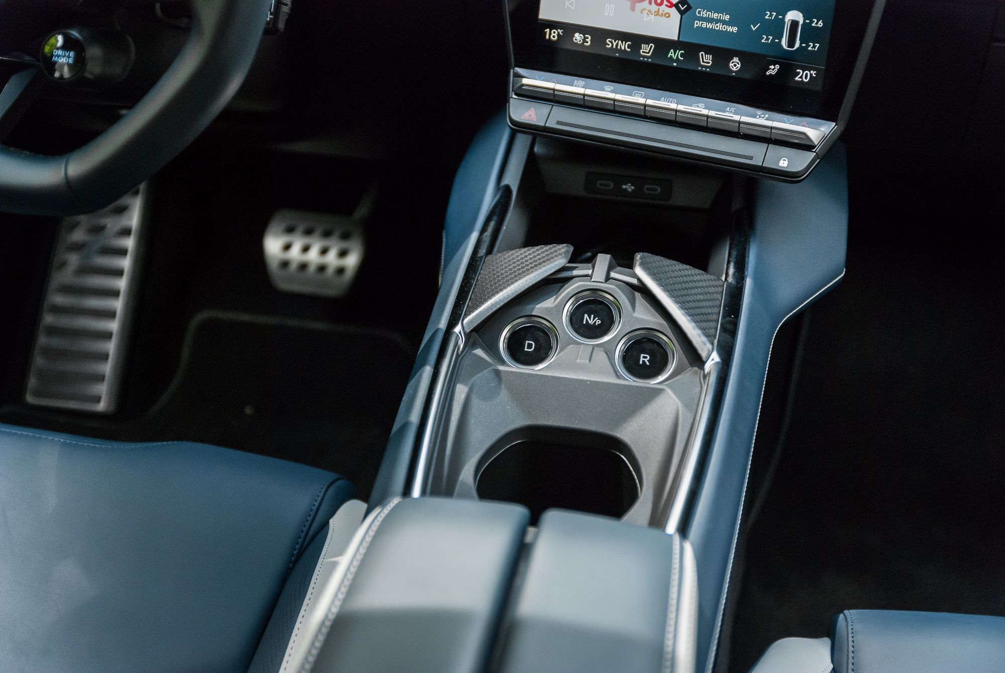 Alpine A390