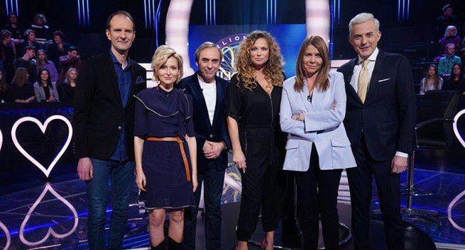 TVN pokaże specjalne odcinki „Milionerów” z udziałem gwiazd filmu „Całe szczęście”