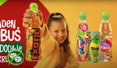 Dzieci sprawdzają produkty w nowej reklamie Kubuś Play