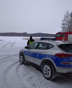 Choczewo. Lód nie wytrzymał, auto poszło na dno