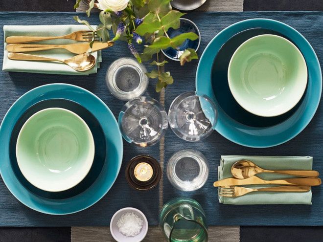 Nakrycie stołu: jak ułożyć sztućce, zastawę, kieliszki