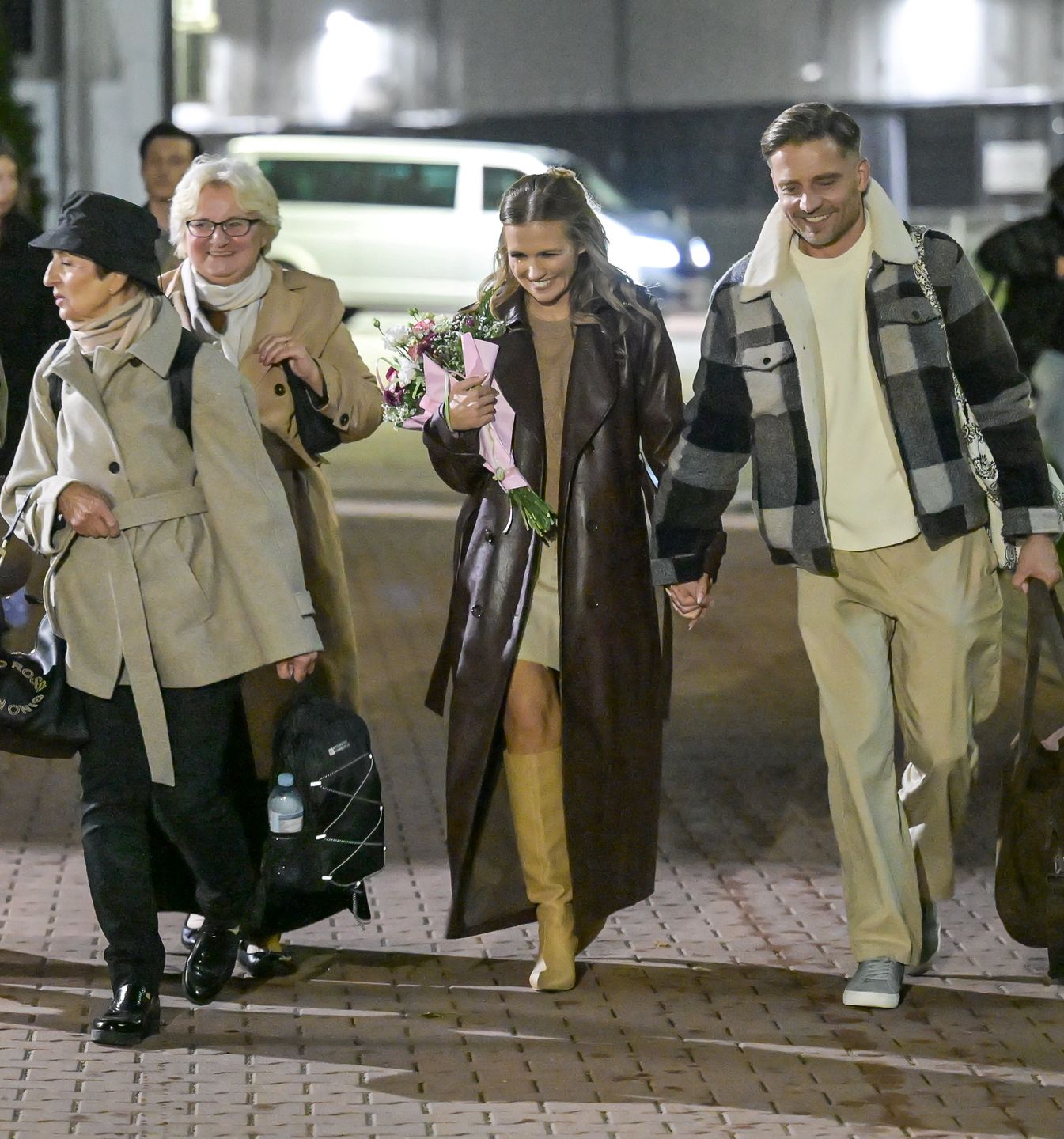 Kaczorowska i Rogacewicz z mamami przed studiem "TzG"