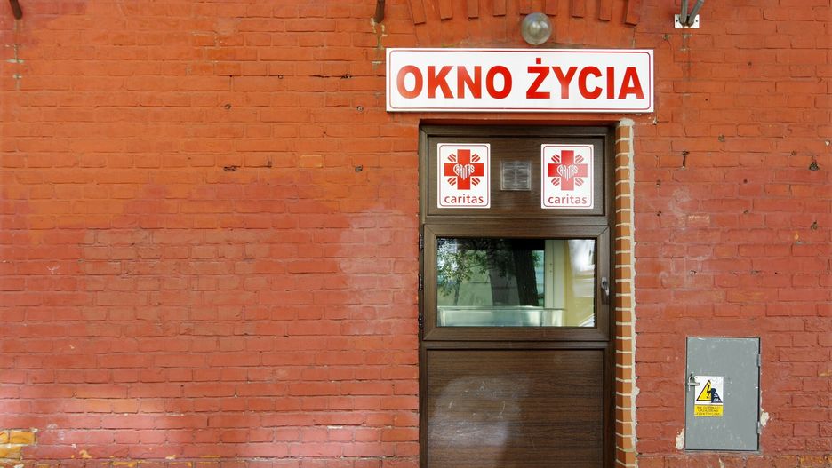 Okno życia. Zdjęcie ilustracyjne