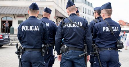 1800 zł dla policjantów. Jeszcze przed świętami