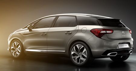 Piękno w czystej postaci - Citroen DS5 [wideo]