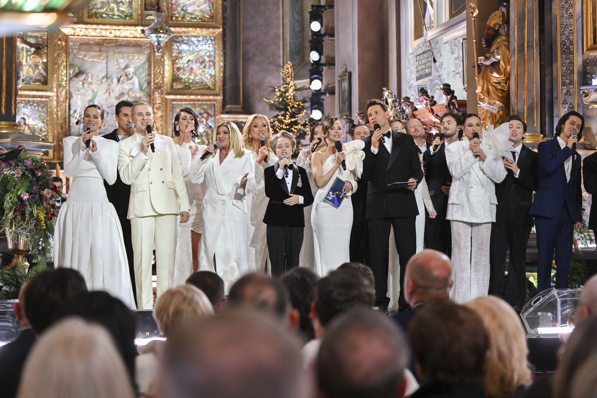 Beata Kozidrak i inne gwiazdy na kolędowaniu z Polsatem