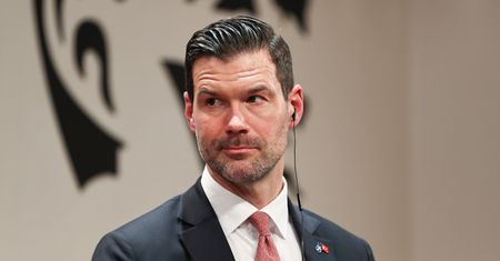 Polska nie będzie przyjmować wniosków o azyl. Szwedzki minister zabiera głos