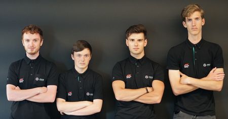 F1 Esports Series – Polak zagra dla Mercedesa