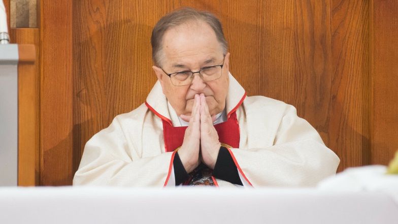 Umowa z ojcem Rydzykiem pod lupą ministerstwa. "Istnieją przesłanki"