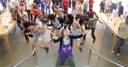 Zatańcz w Apple Store – nadchodzi nowa moda? [wideo]