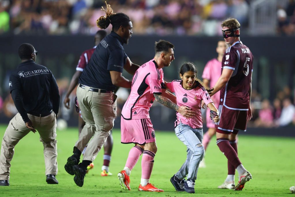 In the photo: Lionel Messi and his 13-year-old fan