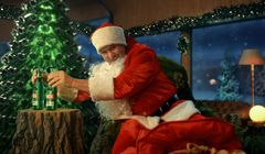 Tomasz Karolak w świątecznej kampanii piwa Łomża