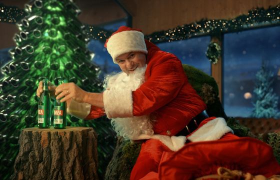 Tomasz Karolak w świątecznej kampanii piwa Łomża