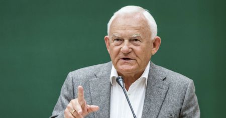Czy taki plan ma Tusk względem Polski? Miller zabrał głos