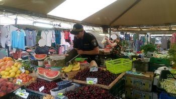 Ruszyły kontrole na bazarkach w całej Polsce. Sypią się mandaty