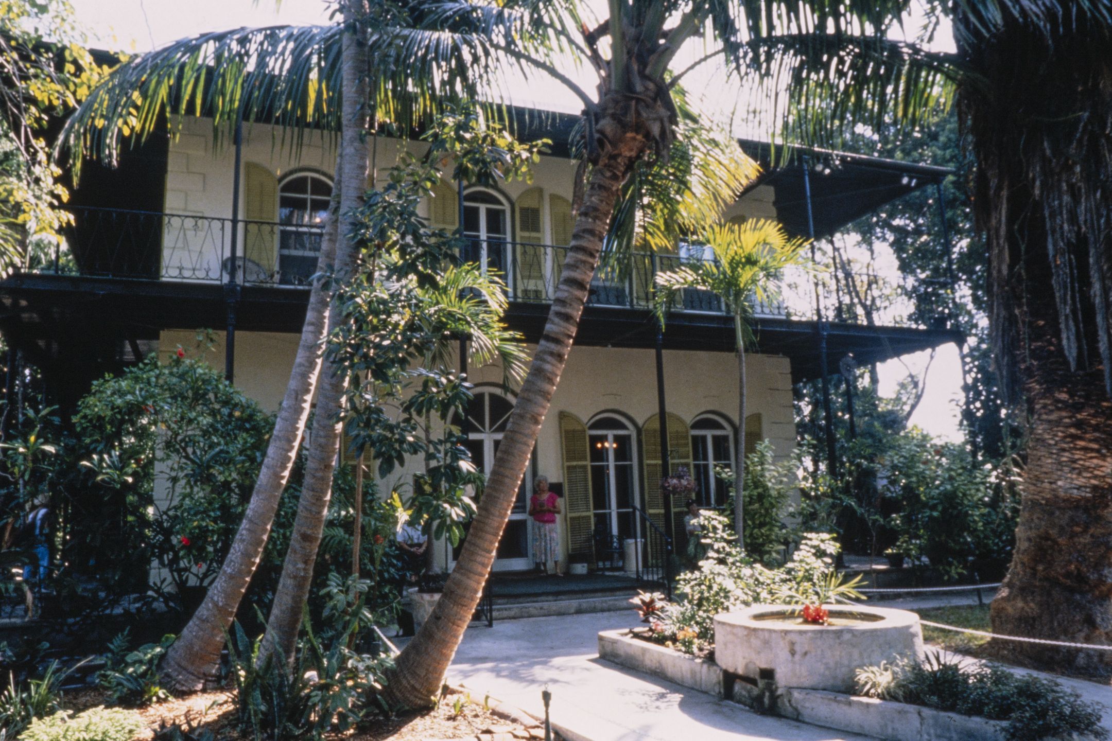 Maison de l'écrivain Ernest Hemingway à Key West en Floride en mars 1988 (Photo by Frederic REGLAIN/Gamma-Rapho via Getty Images)
