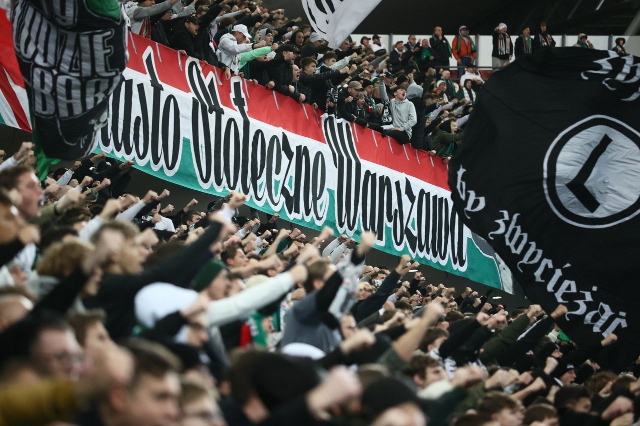 Na trybunach. Kibice Pogoni na stadionie Legii. Wyzywano ich i Widzew. Po meczu feta z piłkarzami