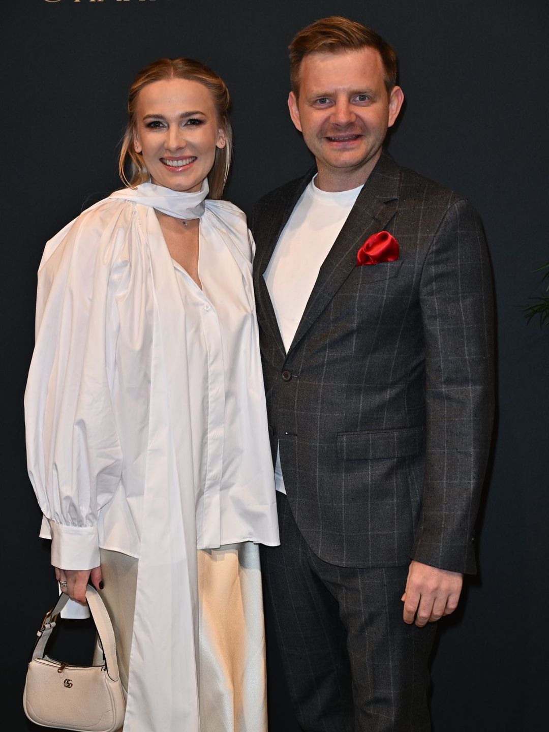 Rafał Zawierucha z żoną 