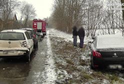 Śląskie. Chciała pomóc kierowcy, który wjechał do rowu. Sama została ranna