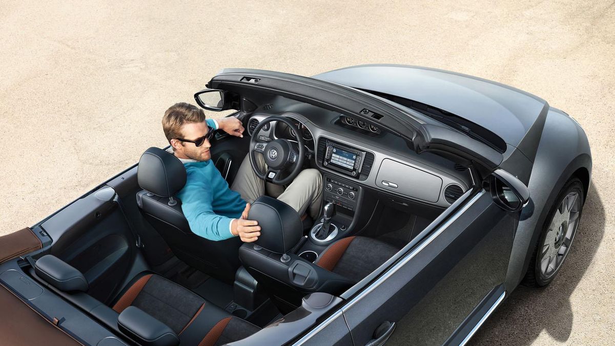Volkswagen Beetle Cabriolet Karmann Edition 1