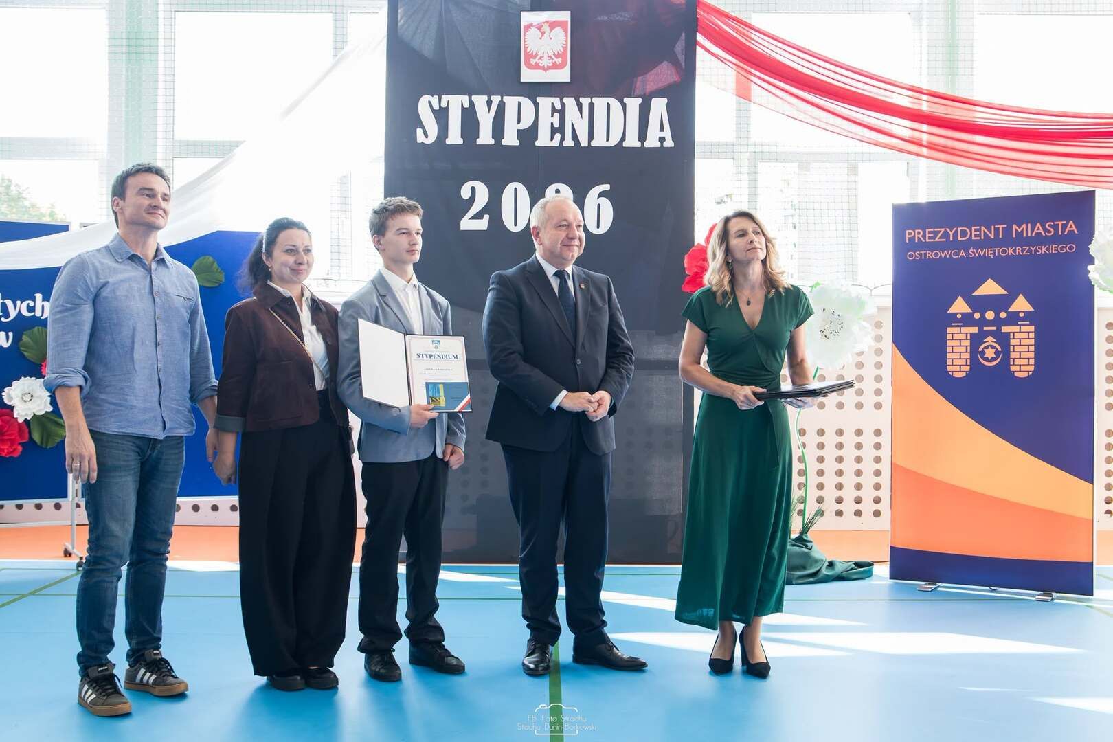 Młode talenty nagrodzone przez Prezydenta.