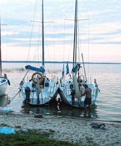 Mazury zmieniają się w szambo. Jest radykalny pomysł, plombowanie WC w jachtach