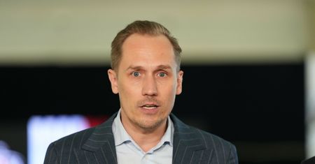 Afera wokół Berkowicza w Ikei. W sieci lawina komentarzy