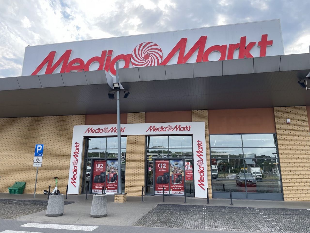 Szukasz prezentu na mikołajki? 15 proc. taniej w sklepach Media Markt