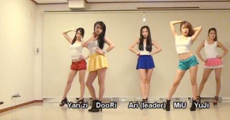 Śliczne Koreanki tańczą "Gangnam Style"!