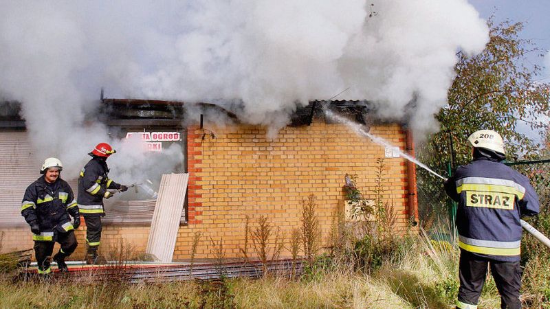 Strażacy przez kilka godzin zmagali się z ogniem