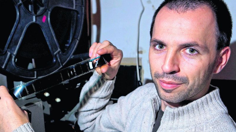 Dla Radka Kucharskiego w multipleksie jest za tłoczno i za głośno. Jako prawdziwy kinoman najchętniej odwiedza takie kina jak kameralna Alchemia na Starówce